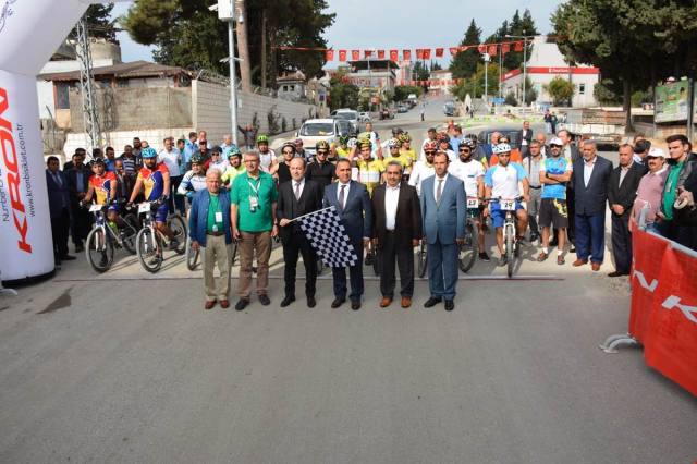 Altınözü Zeytin Kupası Bisiklet Yarışına Katıldık
